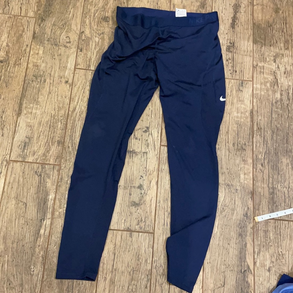 VGUC XL Navy Nike Pro Leggings